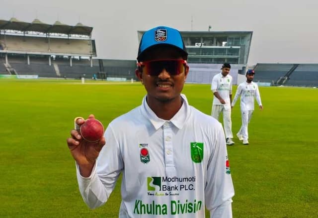 NCL Round 3: Sajjadul, Ifti hit centuries as Mahedi bags 5 wickets on day two