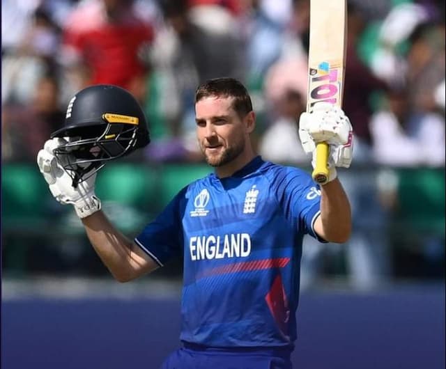 Malan masterclass takes England to a mountainous 364