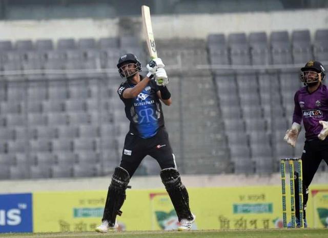 Shoaib Malik's 75* powers Rangpur to easy win 