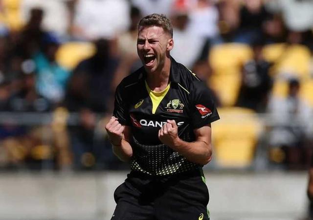 Meredith replaces Starc in main squad for last ODI against England