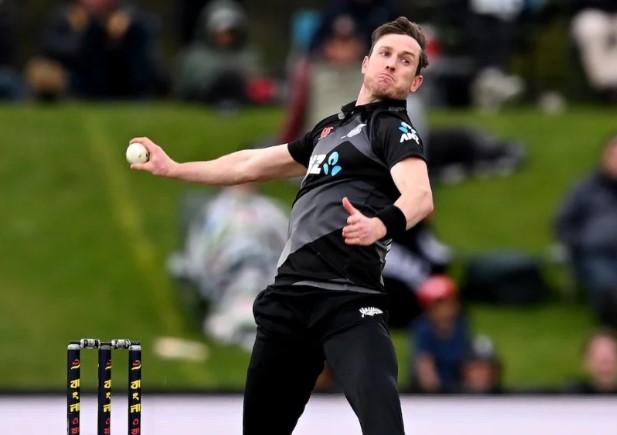 Milne ruled out of England series, Lister called up