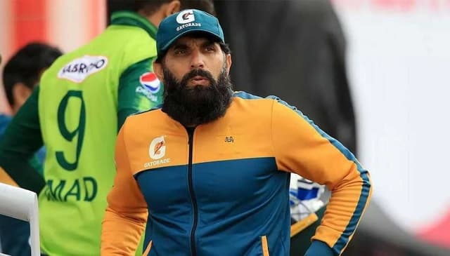 Misbah-ul-Haq credits Virat Kohli's poor form to a "mental problem."