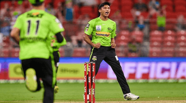 Pakistan Pacer Mohammad Hasnain takes triple-wicket Maiden in stunning BBL debut spell