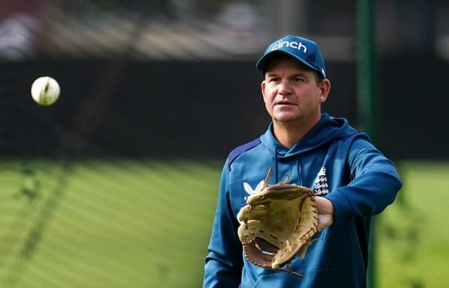 ECB CEO dispels rumours of sacking Matthew Mott