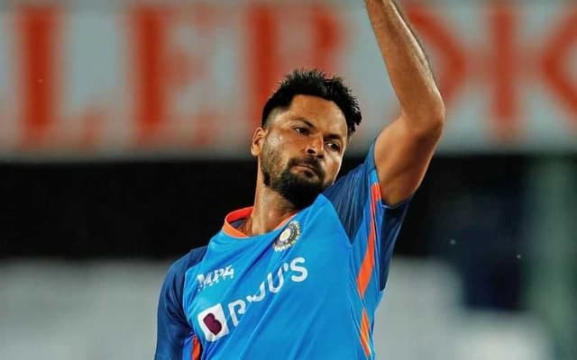 Delhi's Rs 5.5 crore signing Mukesh Kumar will use the money for his mother's treatment