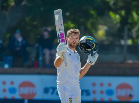 Mulder Declares on 367*, Misses Chance to Break Lara’s 400 Record