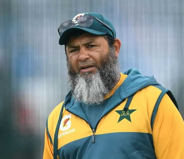 "Pakistan will treat Sri Lankan spinners better than Australia" says Mushtaq Ahmed