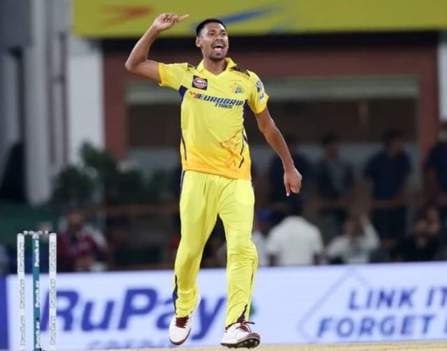 Mustafiz to get more wickets than Starc, believe fans