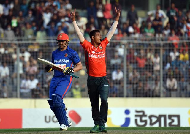 World record by Bangladesh's left-armers