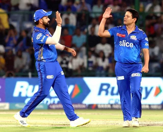 Chawla's Instagram post cause people to ponder about Rohit's departure from MI