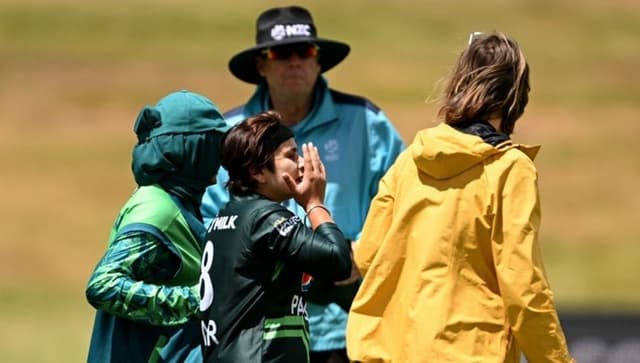 Nida Dar hit in the face, out of the New Zealand series