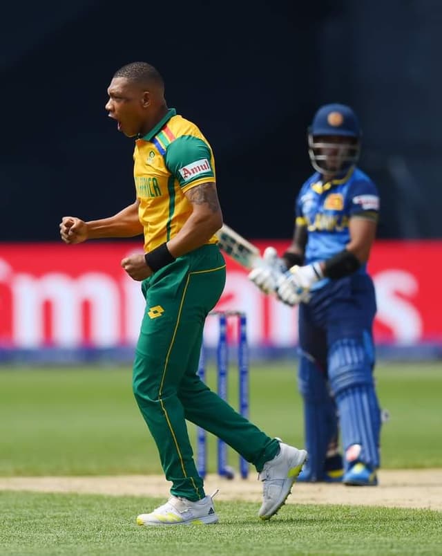 Anrich Nortje breathes fire to hand South Africa a thumping 6 wicket victory 