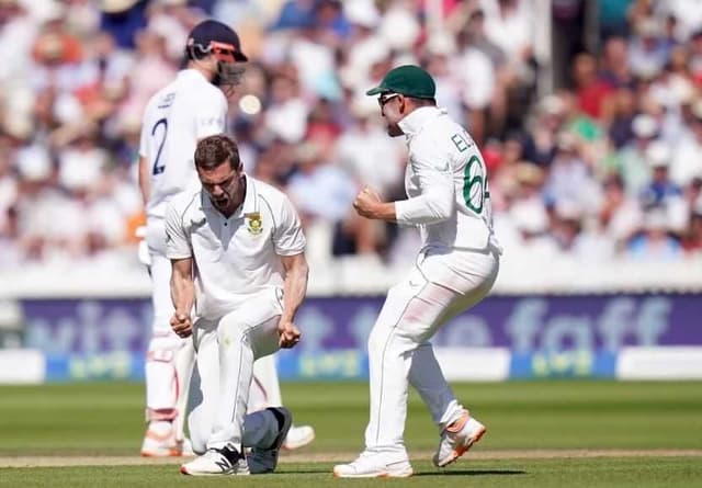 England fold in two-and-a-half days, South Africa win by an innings and 12 runs