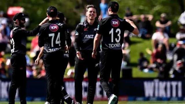 Spinners, Allen power New Zealand to 9-wicket win