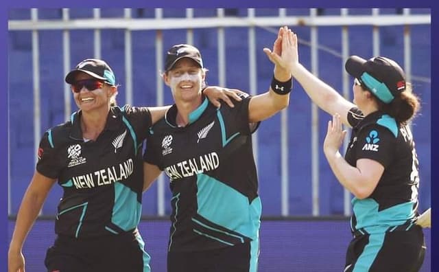 Plimmer, Kerr shine as New Zealand defeat Sri Lanka convincingly 