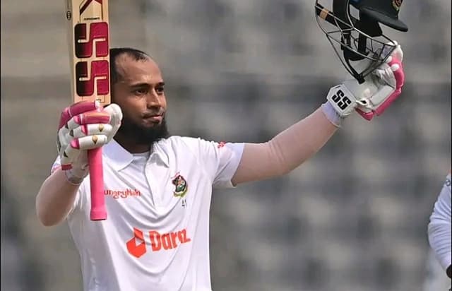 Musfiqur's ton keeps Bangladesh hunting after day 2 