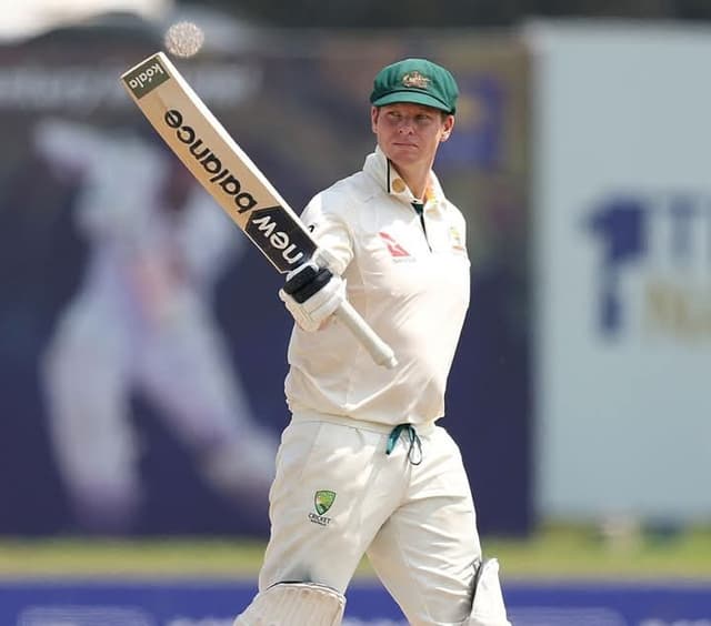 Steve Smith sparkles with astonishing knock to touch Joe Root on his 36th Test hundred
