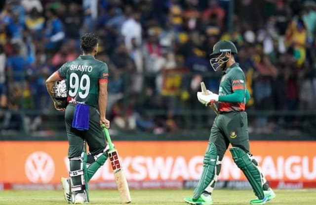 Nazmul Shanto's gutsy 89 helps Bangladesh post a modest 164 on the board against SL 