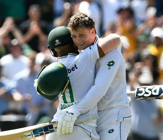 Rickelton - Bavuma's marathon partnership put South Africa in the driver's seat