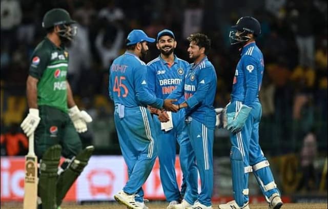 Kohli, Rahul tons before Kuldeep's 5 wicket haul crush Pakistan by 228 runs 
