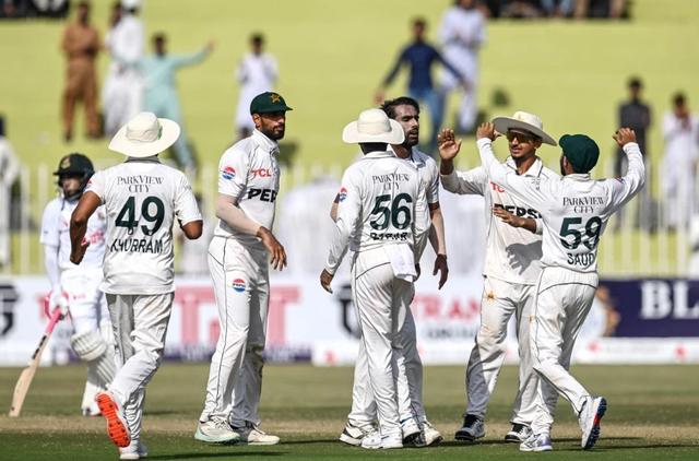 Azhar Mahmood targets 80-run lead for Pakistan to push for Rawalpindi win