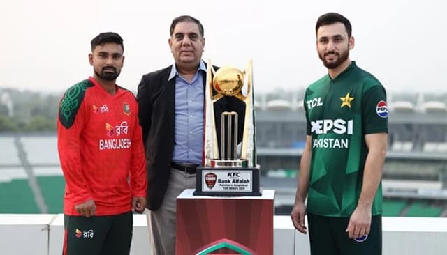 Live: Bangladesh ask to bowl first in first T20I against Pakistan