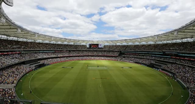 Drop-in pitches installed at Perth Stadium ahead of Australia-Pakistan Test