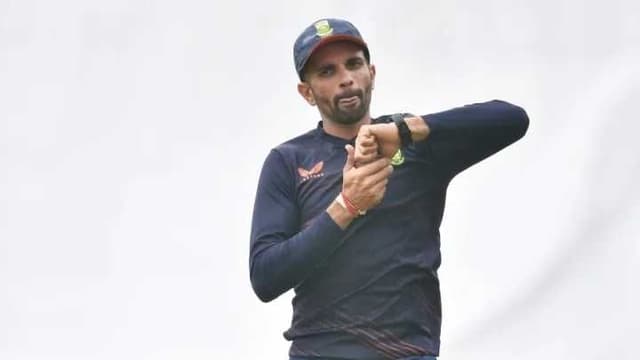 Keshav Maharaj ruled out of Middlesex