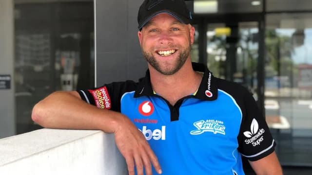 RCB confirm Luke Williams as Head Coach of WPL 2024