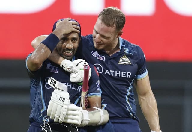 Saha and Miller complete 2500 runs in the IPL history
