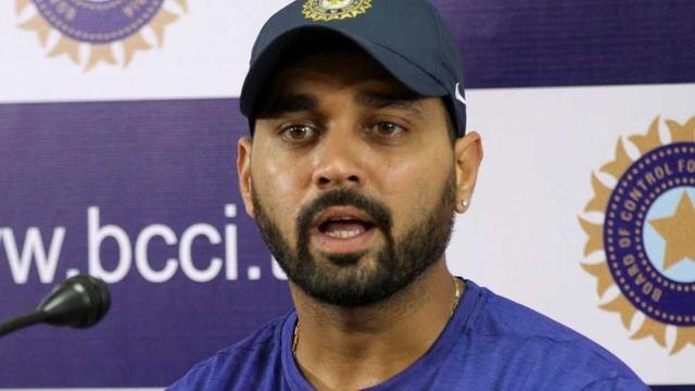 Murali Vijay announces retirement from international cricket
