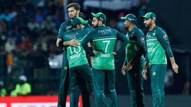 Pakistan announce playing XI for clash against India