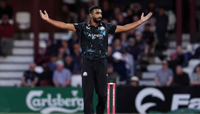 Pakistani spinner Usama Mir shines at T20 Vitality Blast