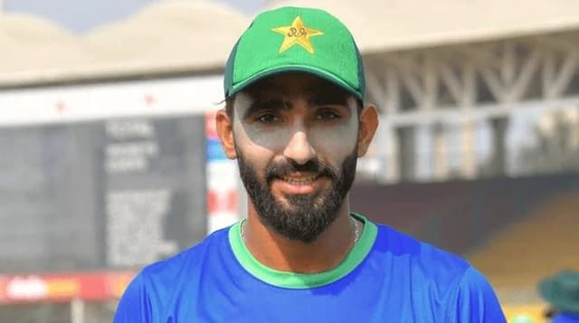 Worcestershire sign Usama Mir for Vitality Blast