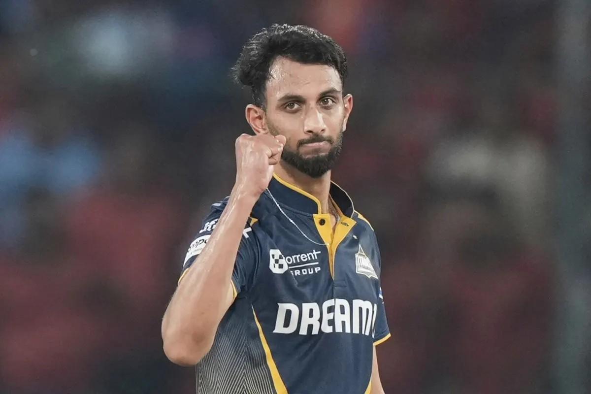 Prasidh Krishna replaces Mohammad Siraj in India's T20I squad for Ireland and England