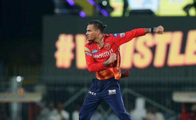 Chahar bowling to MS in the 19th over was great and showed great courage: Curran