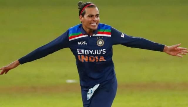 RCB will splash the cash to sign Chahar in IPL 2022 mega auction: Aakash Chopra