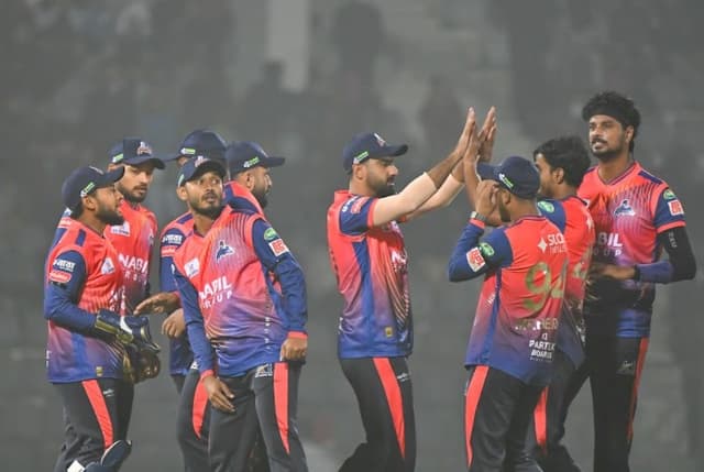 Rajshahi Warriors reward squad with cash bonuses after dramatic Super Over win