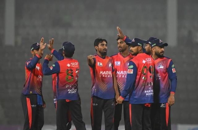 Rajshahi Warriors beat Noakhali Express by 6 wickets in BPL clash