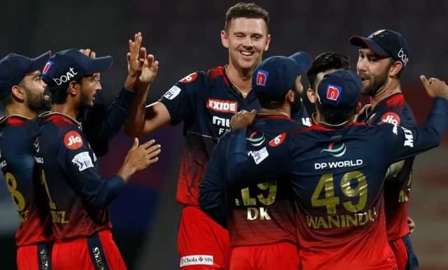 RCB rise to top two with another win