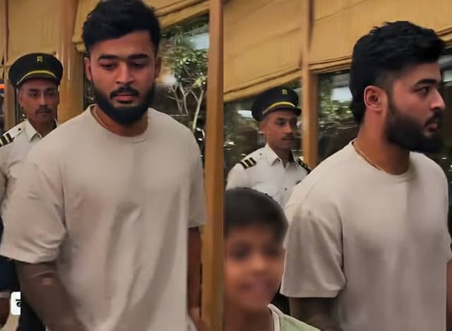 WATCH: Riyan Parag ignores young fan seeking picture after DC vs RR match
