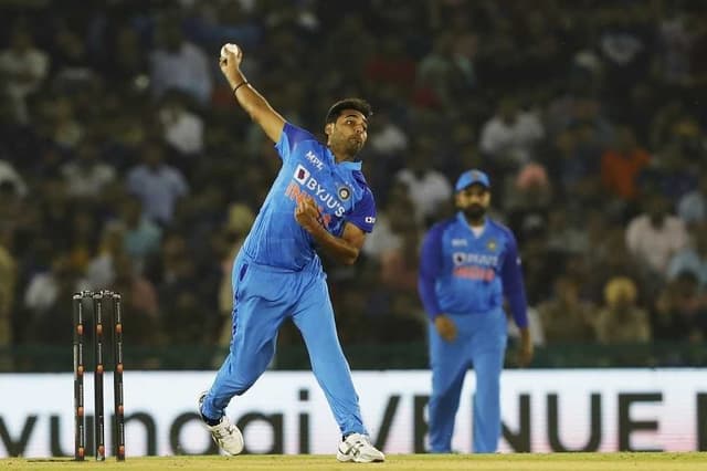 Rohit backs Harshal, Bhuvneshwar recent bowling struggles