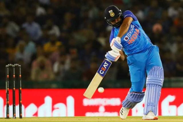 Gavaskar reveals why Rohit's wicket is important for rivals