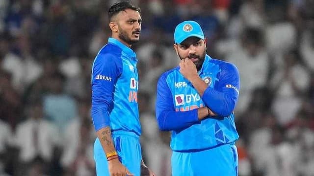 Rohit played brilliantly, Axar's 2 overs made the difference says Finch