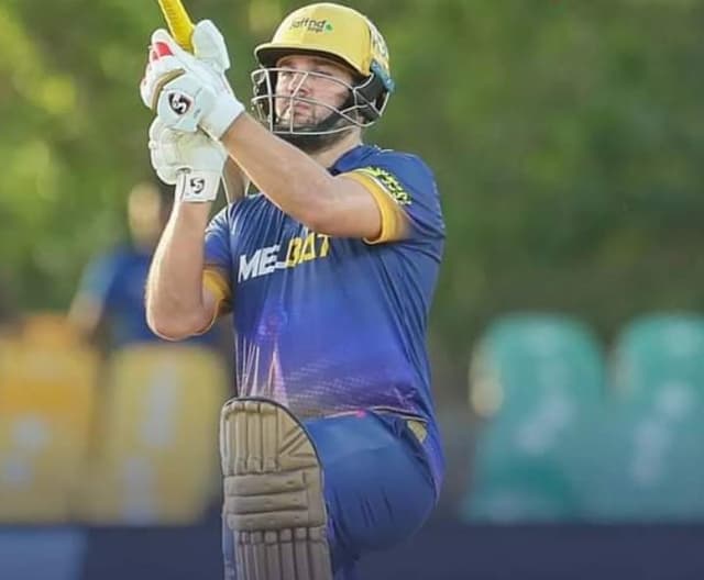 Rossow shines with a spectacular hundred as Taskin sees off-day 
