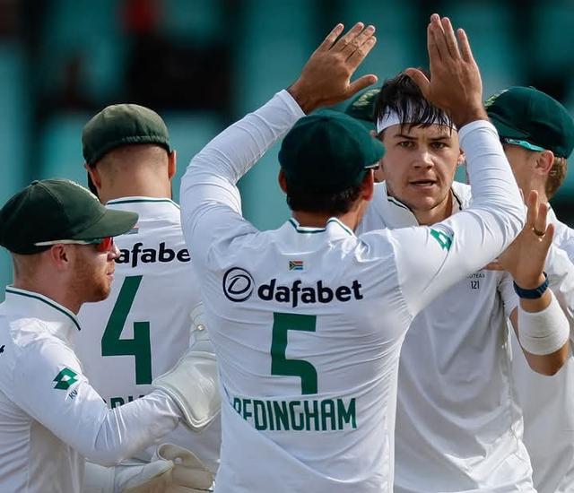 Tristan Stubbs, Temba Bavuma slam hundreds as South Africa on top at Kingsmead 
