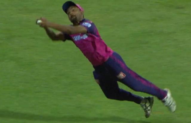 IPL 2023: Sandeep Sharma takes a stunning catch to dismiss Suryakumar Yadav