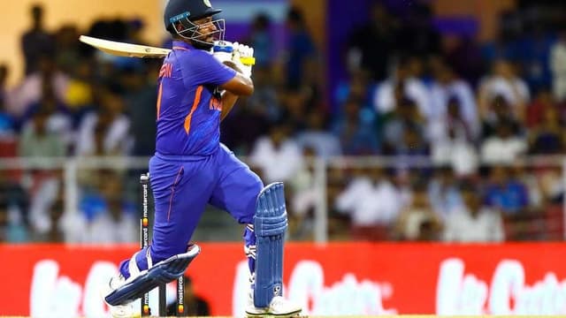 Samson has the potential like Yuvraj to hit sixes: Dale Steyn