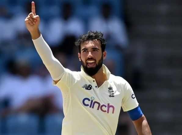 Saqib Mahmood rejected IPL offer to cement his place in England Test team