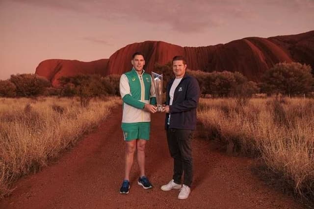 Some great snaps from Uluru Australian Scott Boland visited the local indigenous community